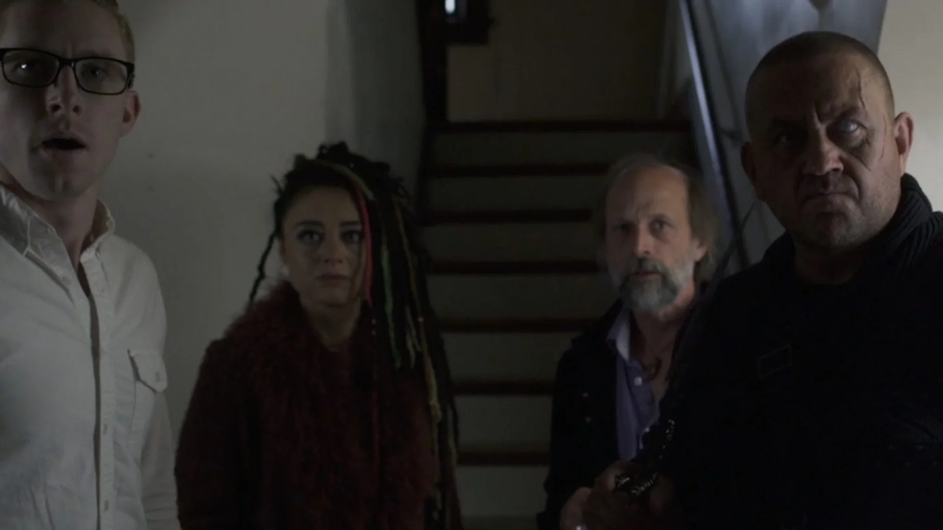 Backdrop de The Devil’s Left Hand