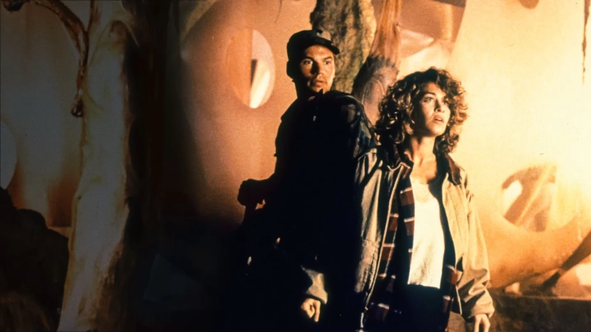 Backdrop de The Puppet Masters