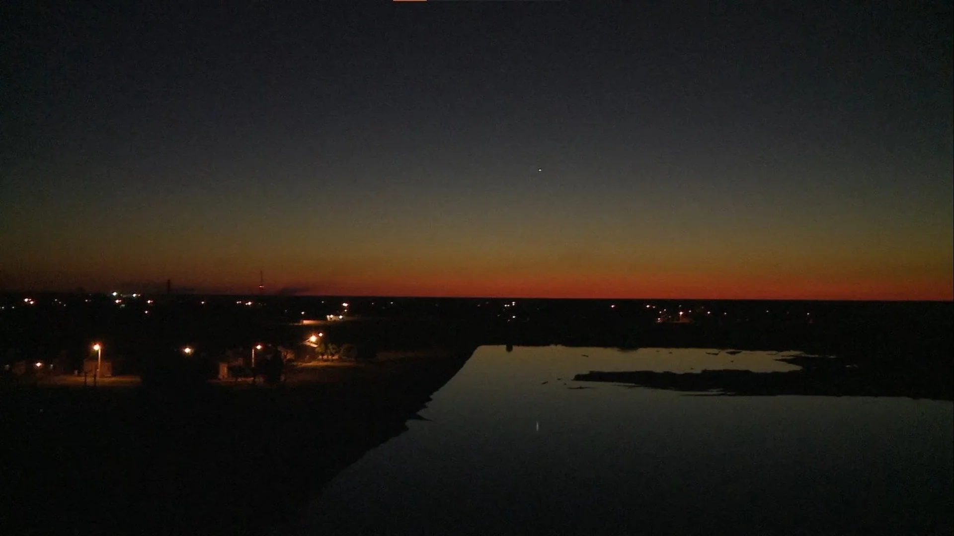 Backdrop de El color que cayó del cielo
