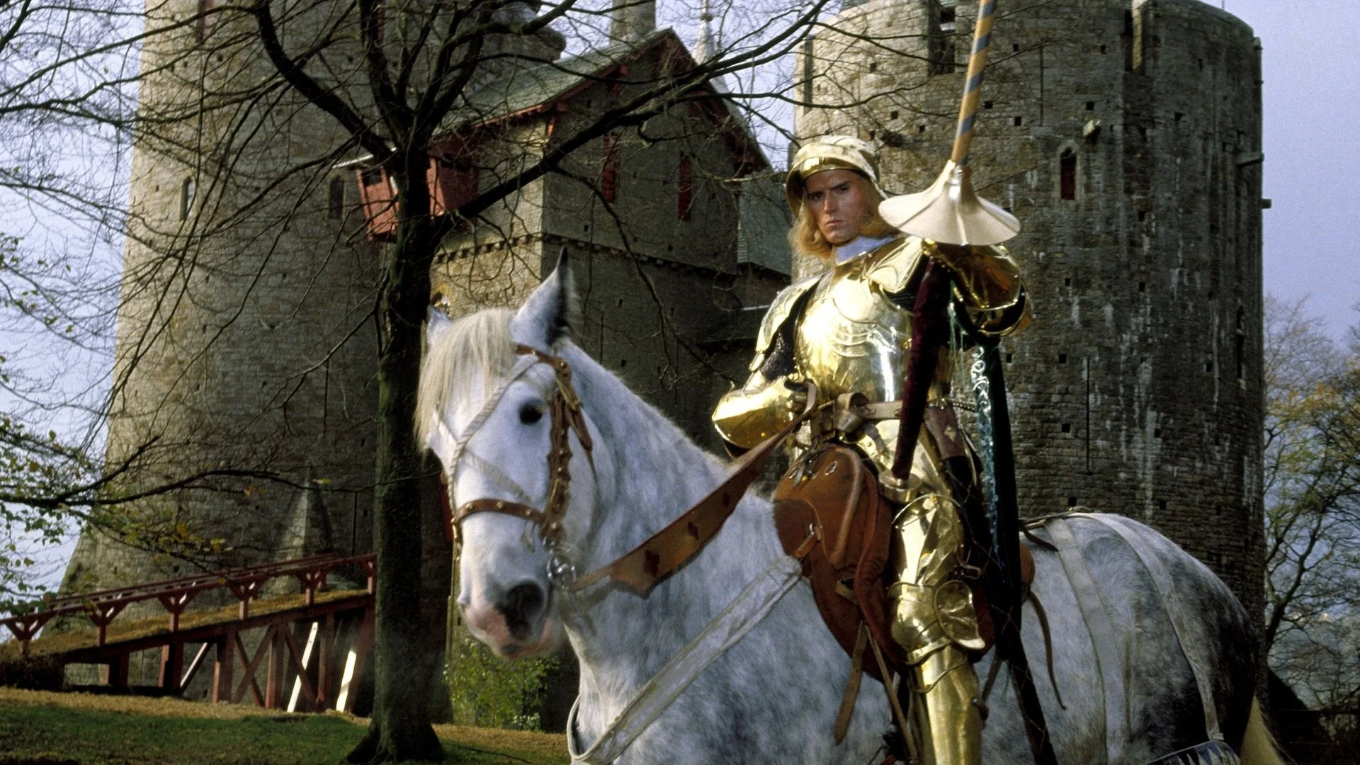 Backdrop de Sword of the Valiant: The Legend of Sir Gawain and the Green Knight