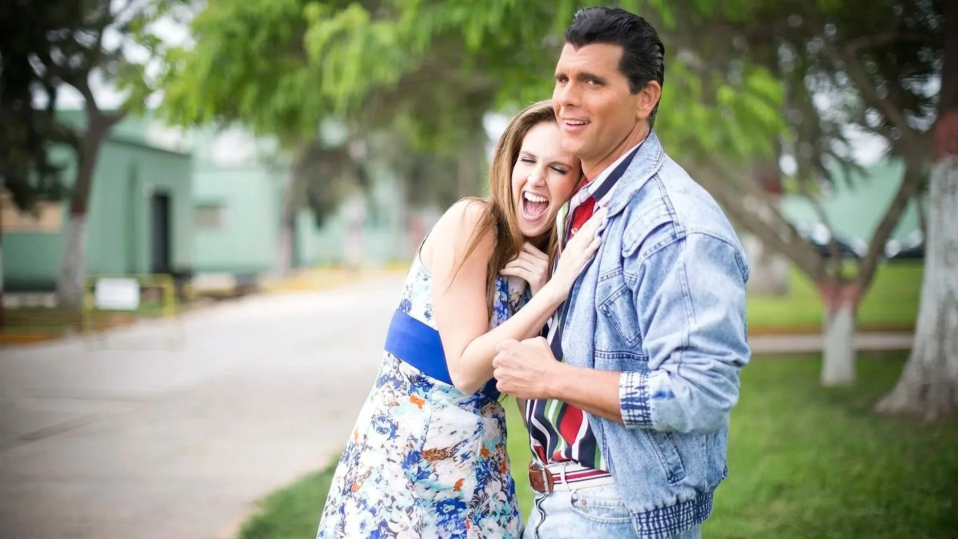 Backdrop de ¡Asu Mare! 2