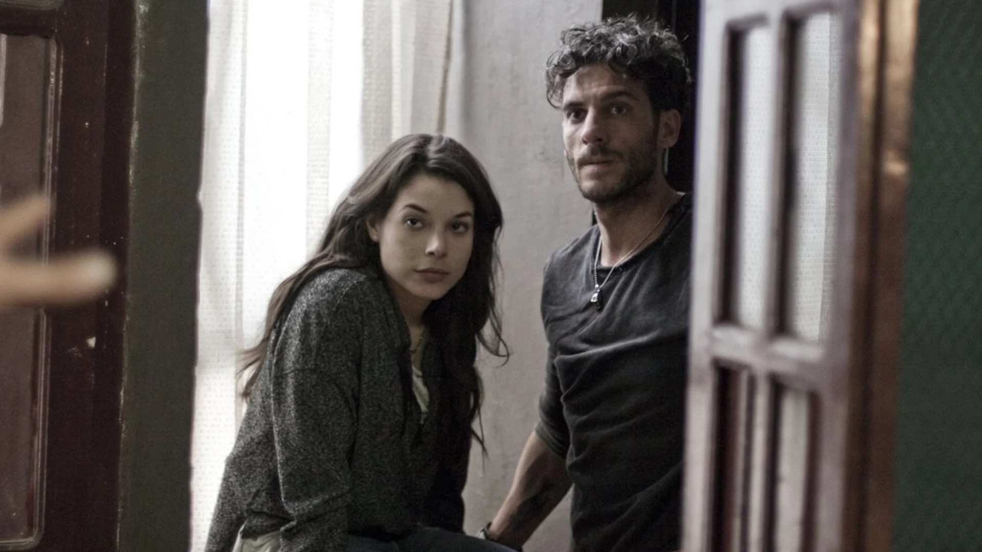 Backdrop de Los Inquilinos