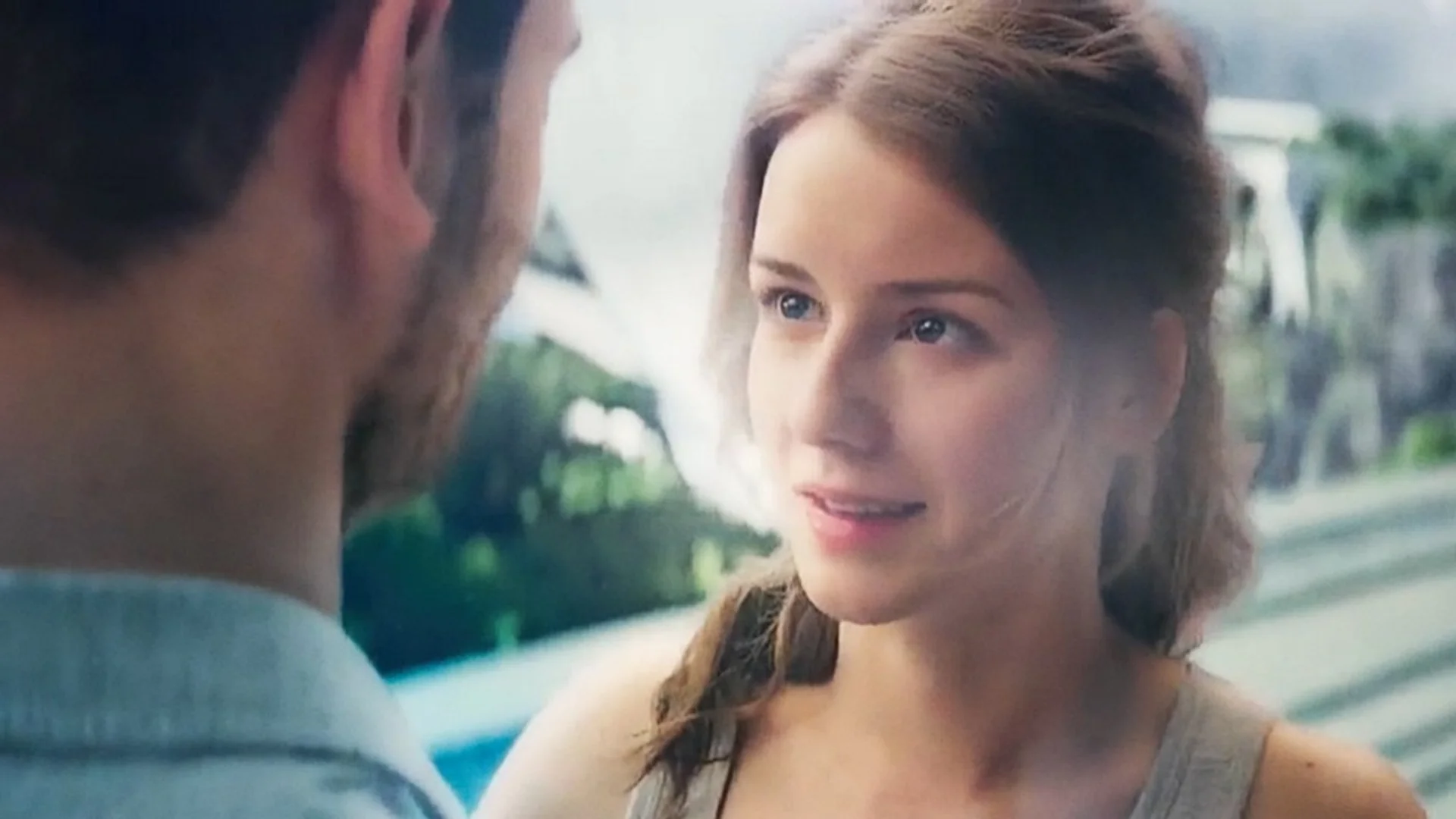 Backdrop de Attraction: La guerra ha comenzado