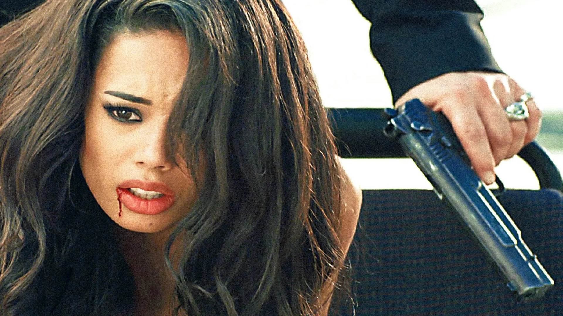 Backdrop de End of a Gun