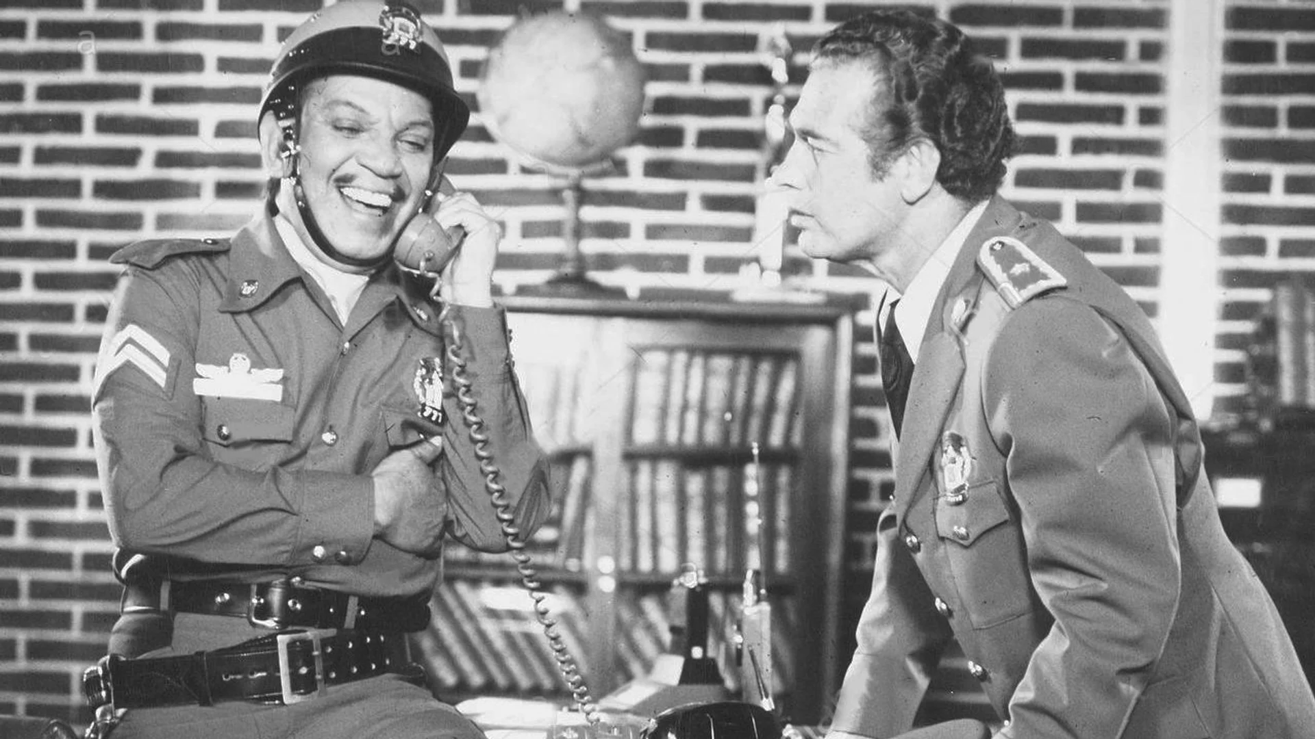 Backdrop de El Patrullero 777