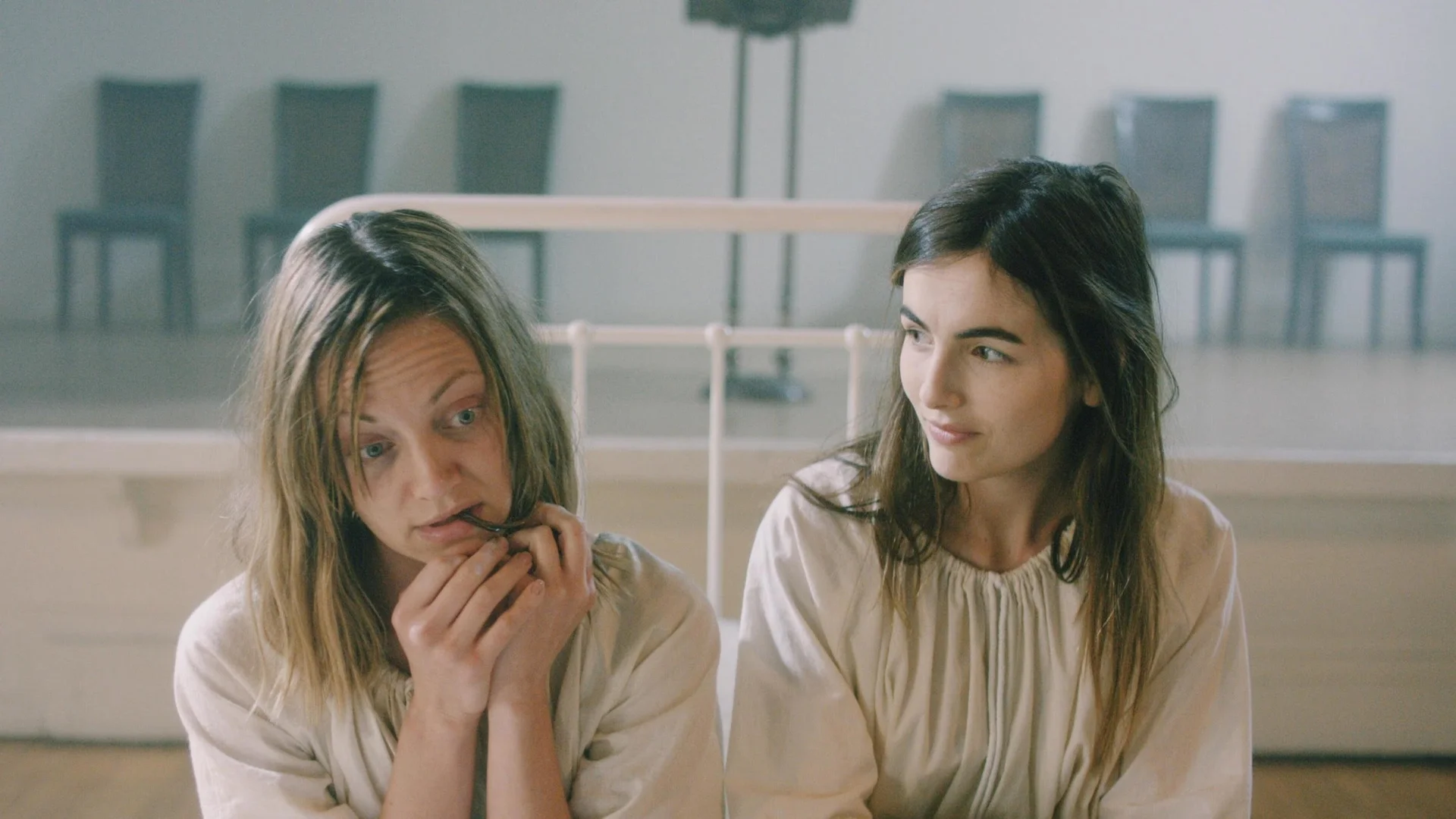 Backdrop de The Mad Whale