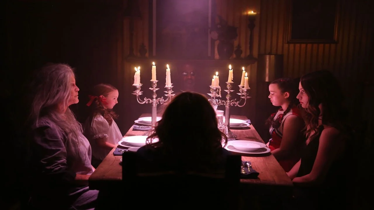 Malicious: En el vientre del diablo