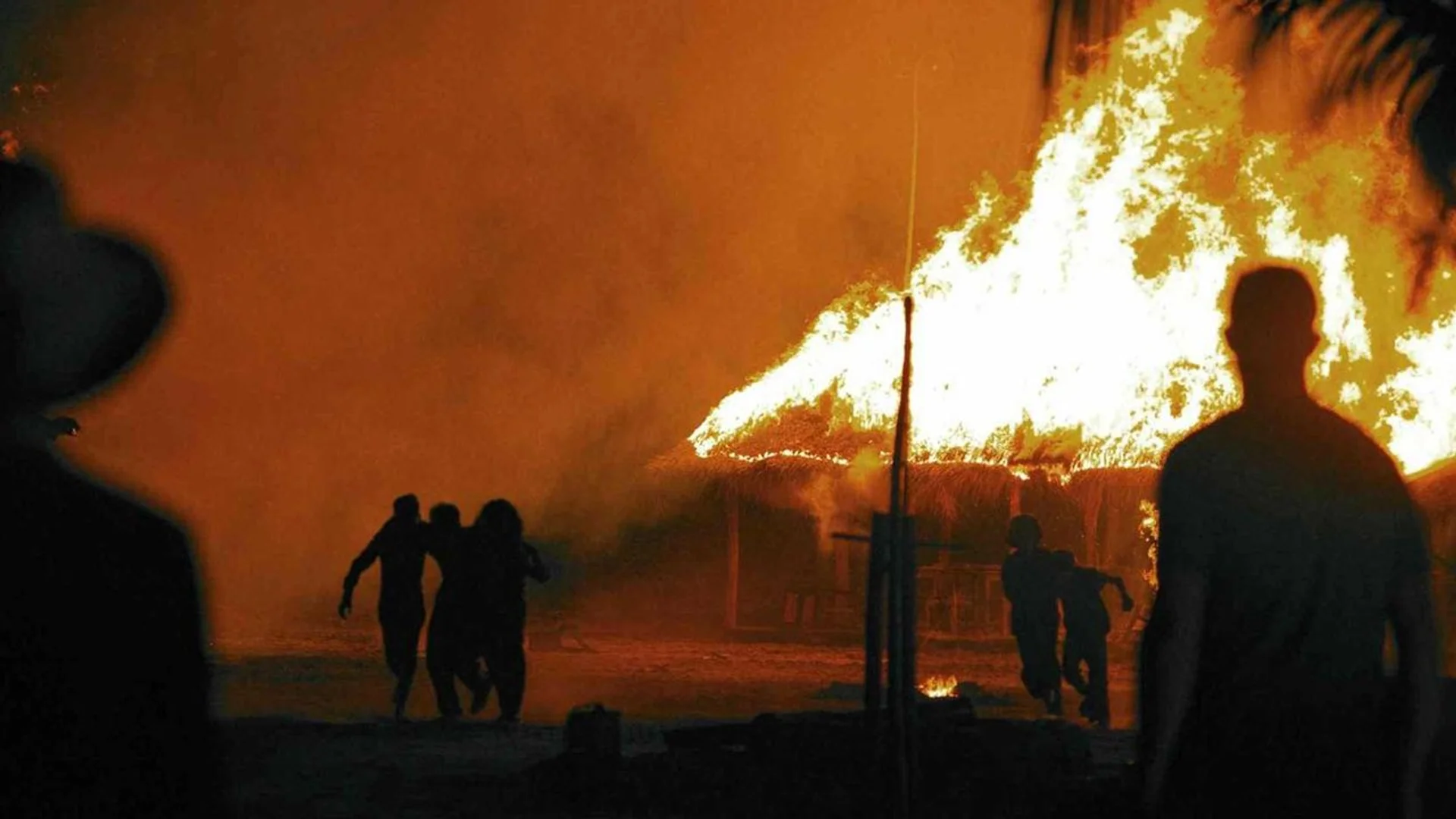 Backdrop de Primero mataron a mi padre: Una hija de Camboya se acuerda