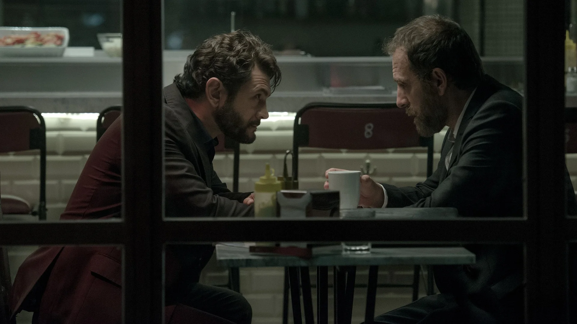 Backdrop de Los oportunistas