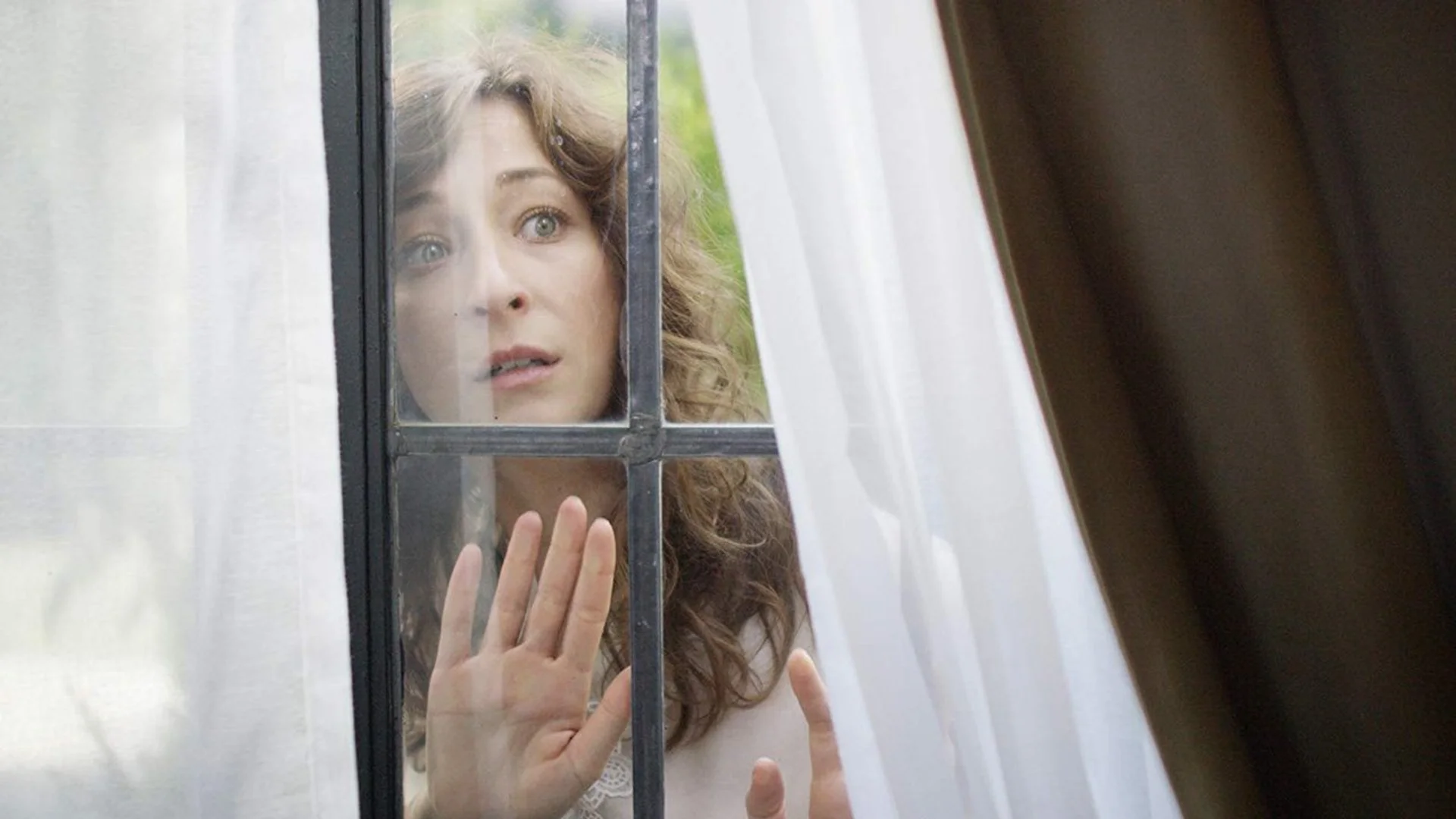 Backdrop de El Fantasma de Clara