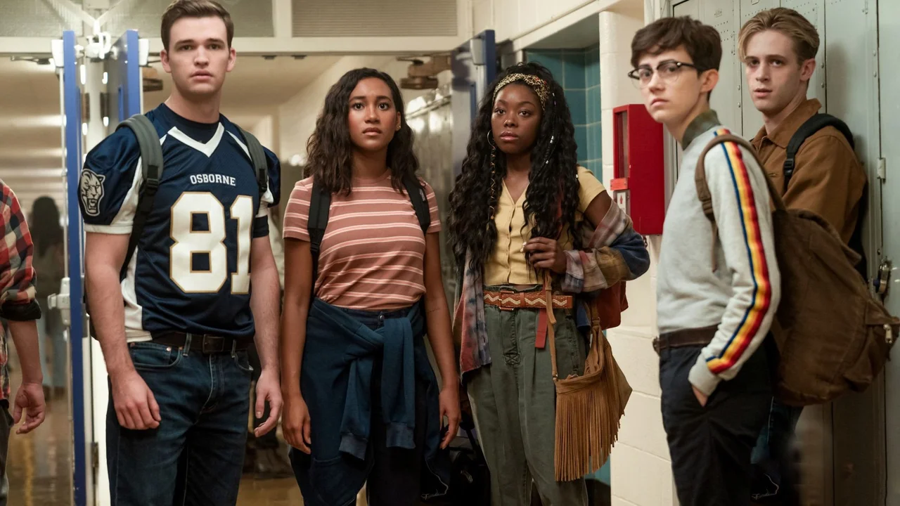 Hay Alguien En Tu Casa