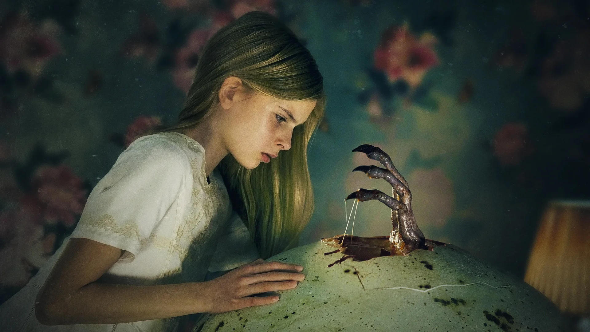 Backdrop de Cría siniestra