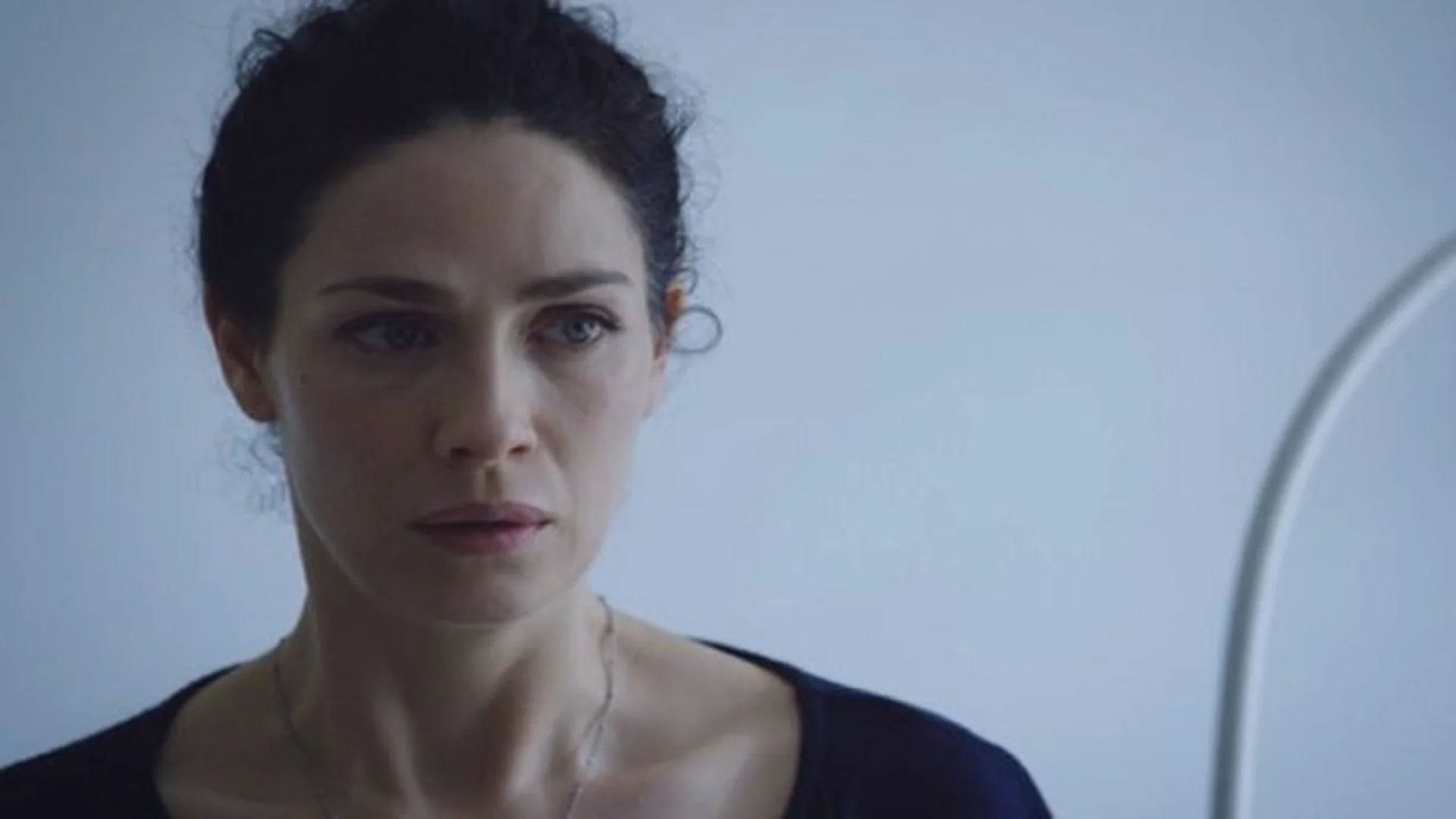 Backdrop de Second Opinion