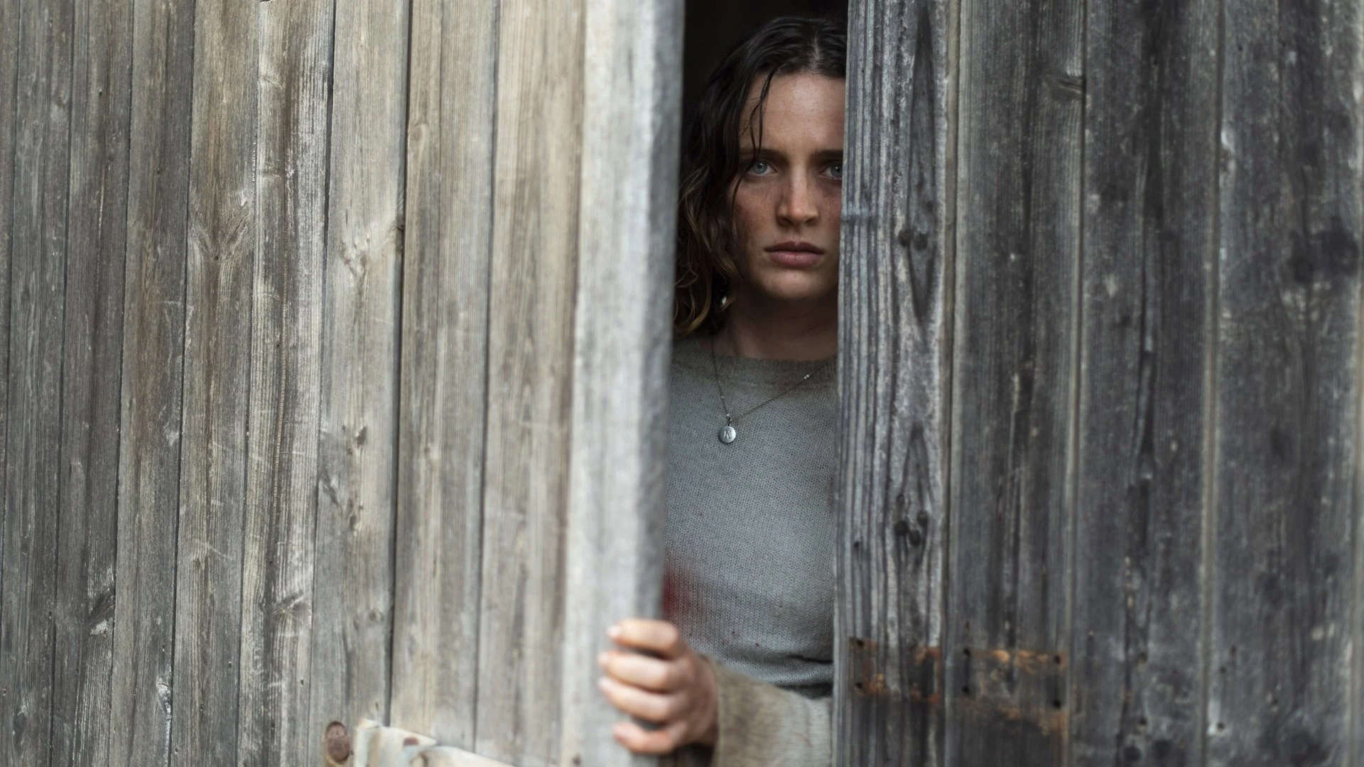 Backdrop de The Furies