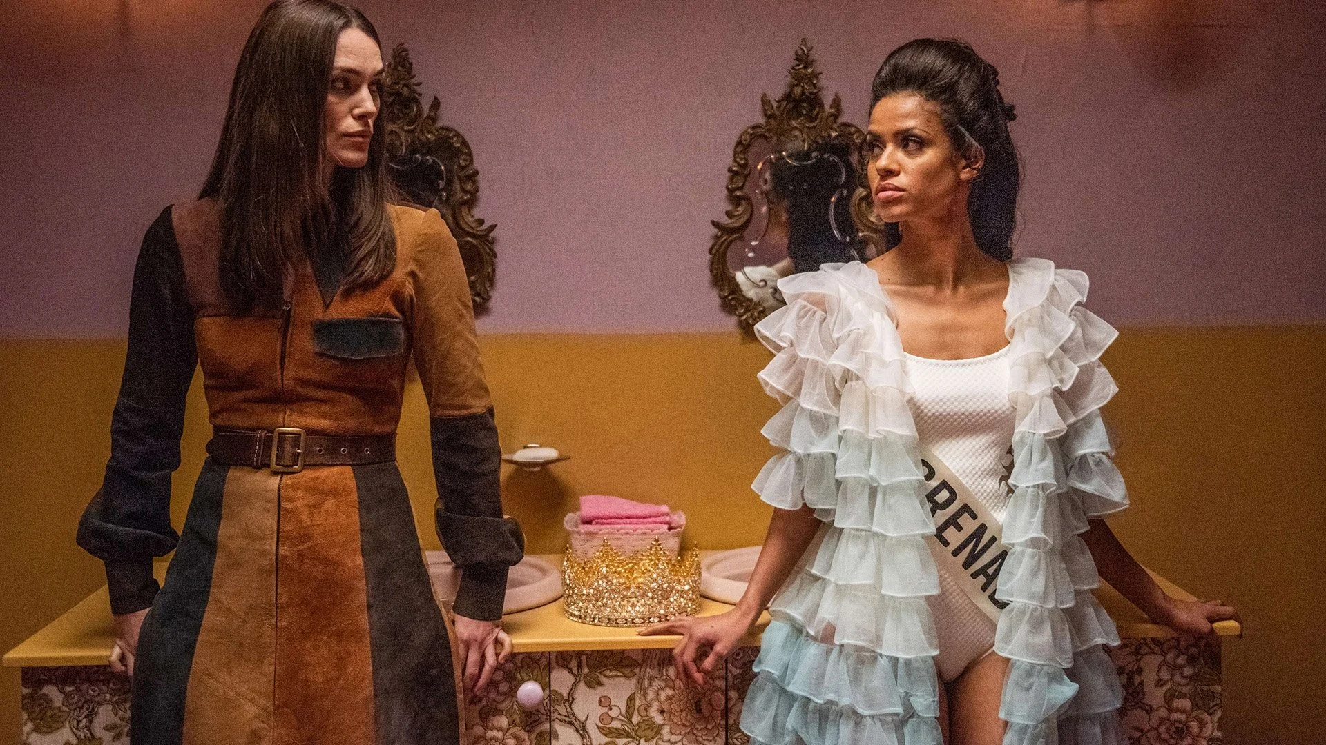 Backdrop de Rompiendo las reglas