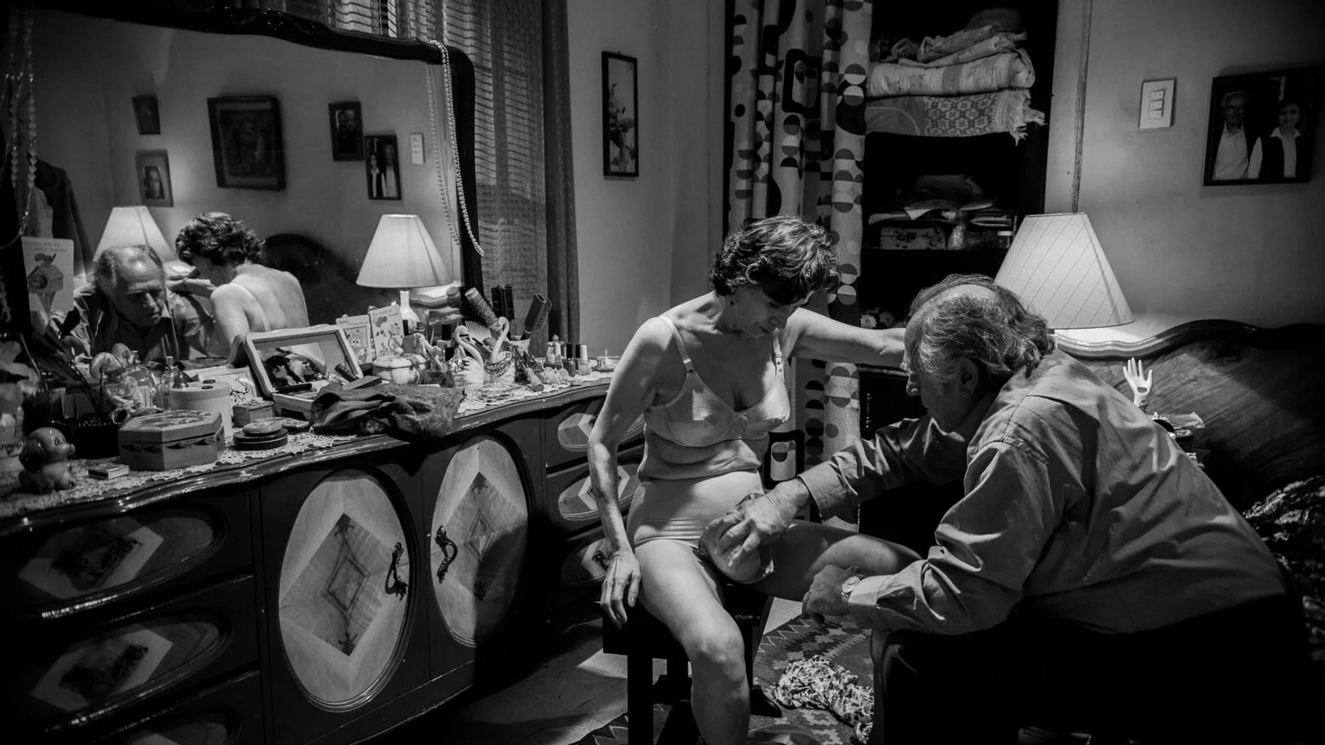 Backdrop de El diablo entre las piernas