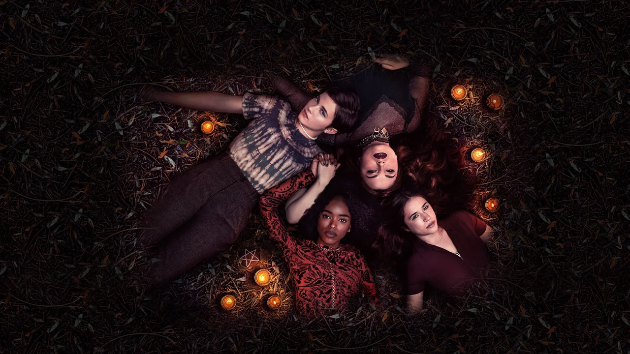 Jóvenes Brujas: La Nueva Hermandad