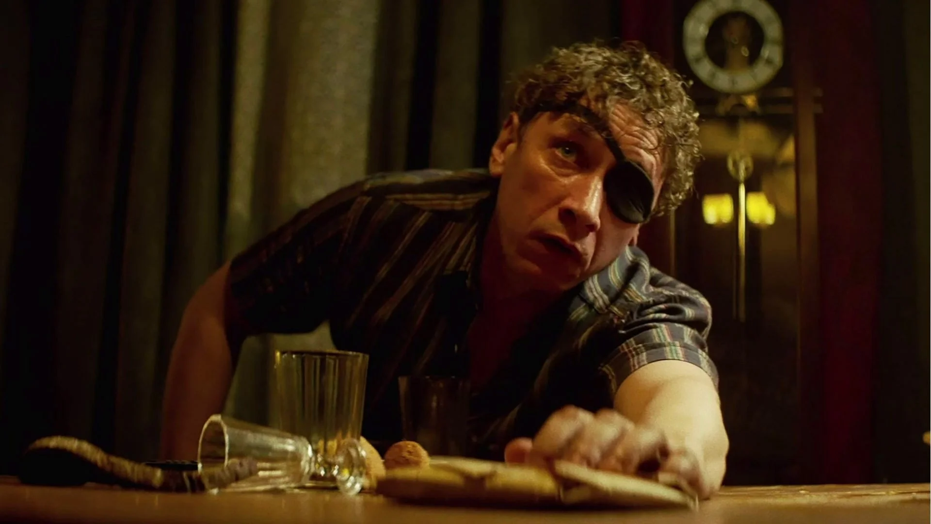 Backdrop de ¿Quién Se Quedará con Masha?