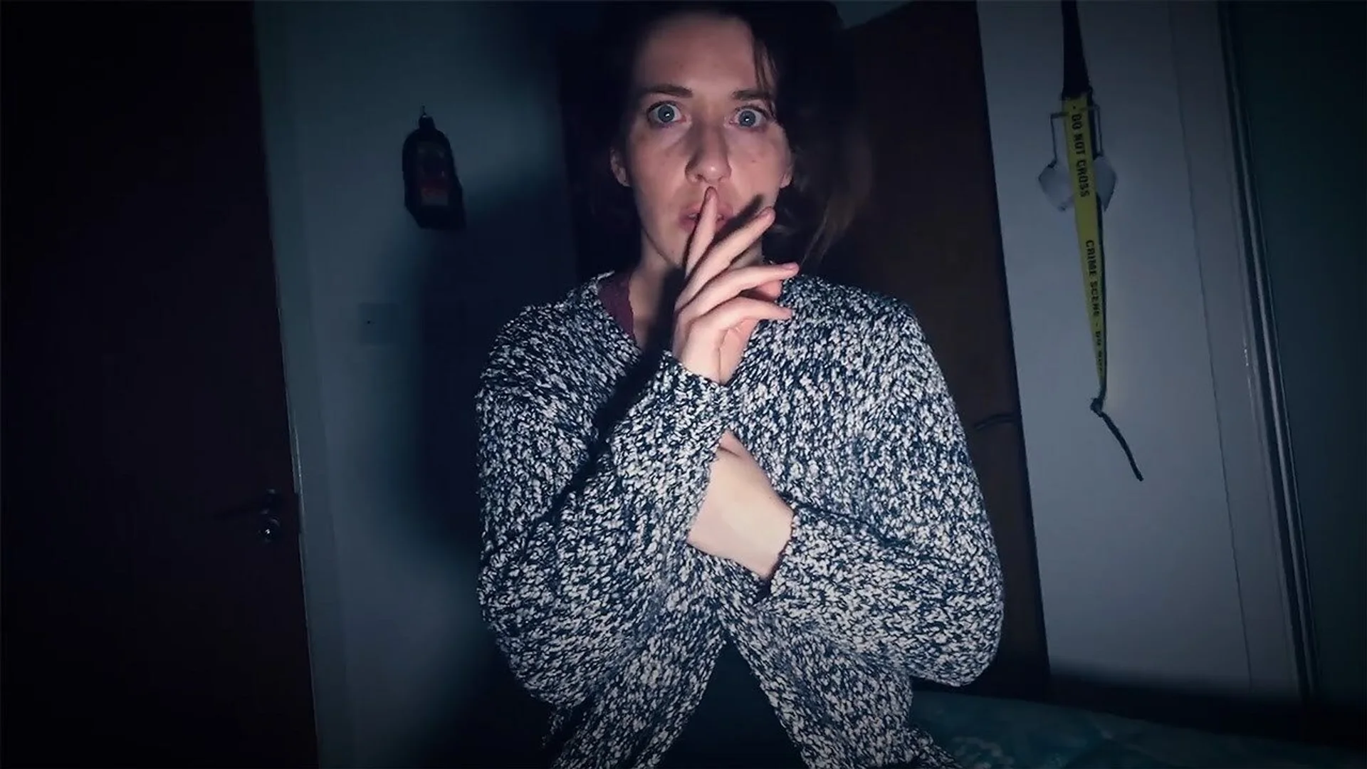 Backdrop de Death of a Vlogger