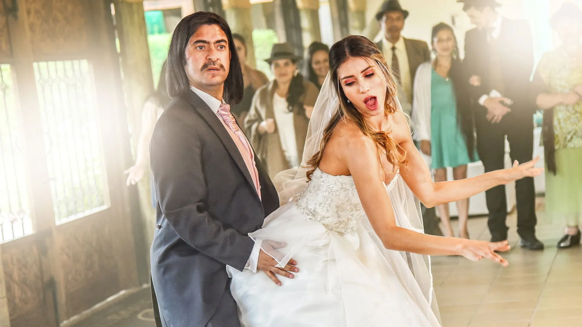 Backdrop de Feo pero Sabroso