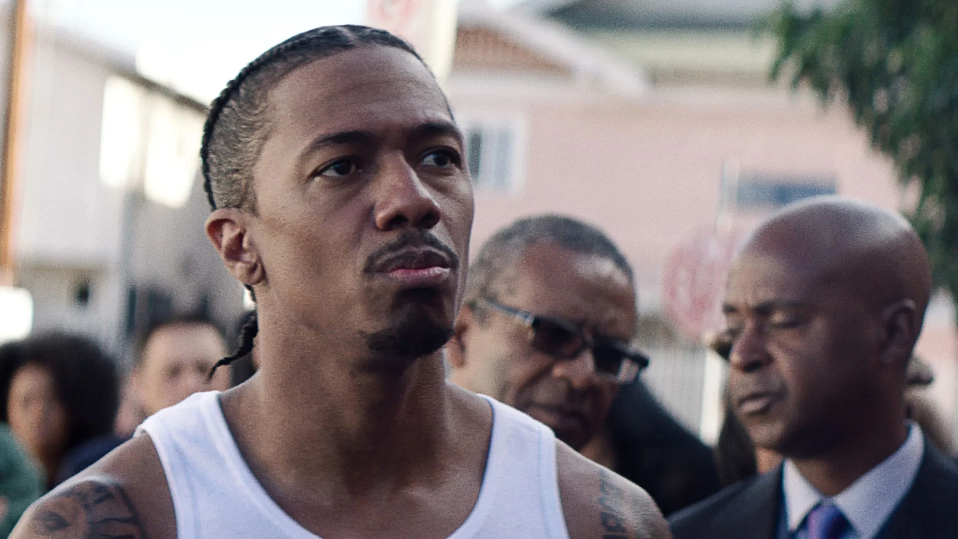 Backdrop de She Ball