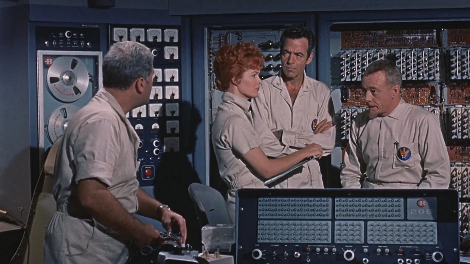 Backdrop de El planeta furioso