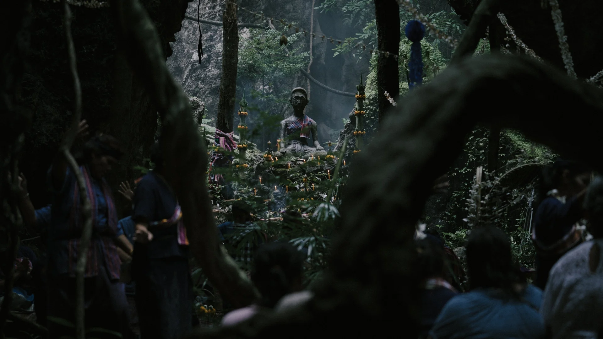 Backdrop de La médium