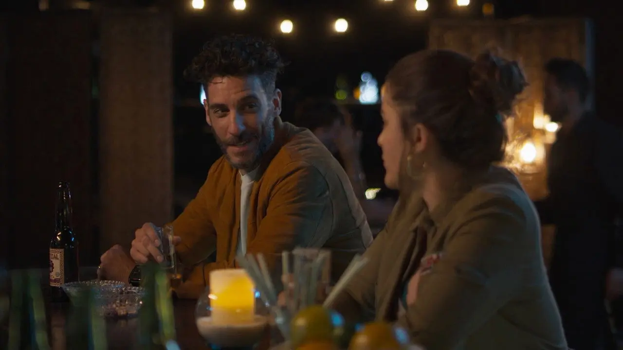 Peligro en tu mirada