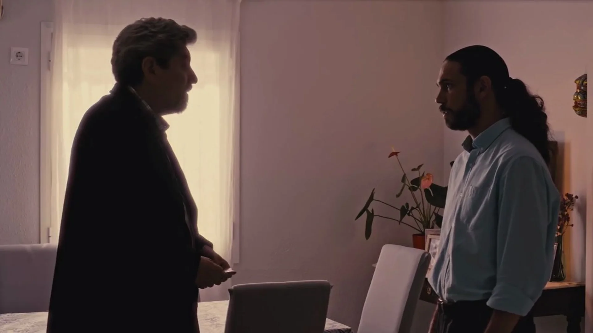 Backdrop de La caída de Alejandra