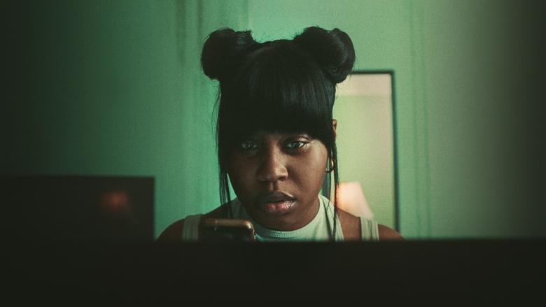 Backdrop de El Enjambre: Obsesión Asesina