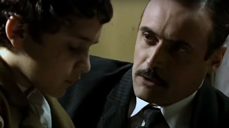 Backdrop de El niño de barro