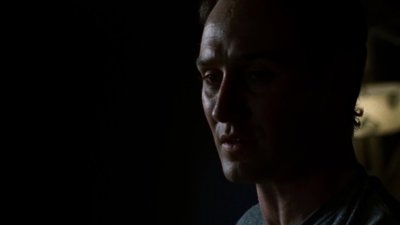 Backdrop de Beneath the Dark