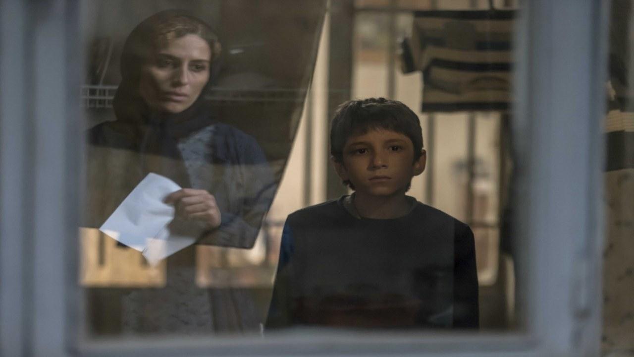 Backdrop de مادر-پسر