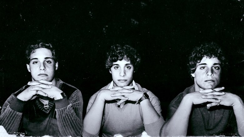 Backdrop de Tres Idénticos Desconocidos